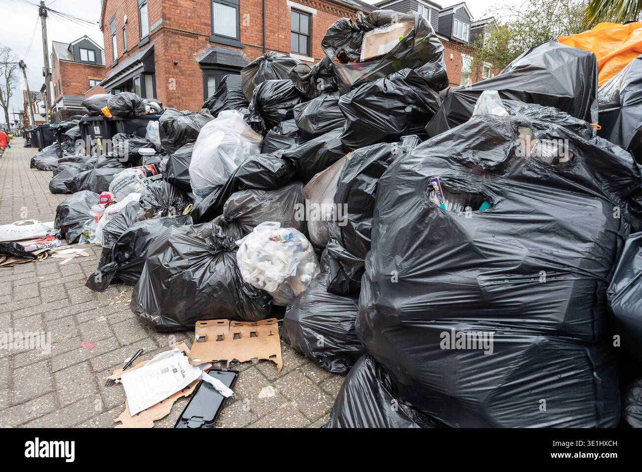 Hospital waste bags hi-res stock photography and images - Alamy
