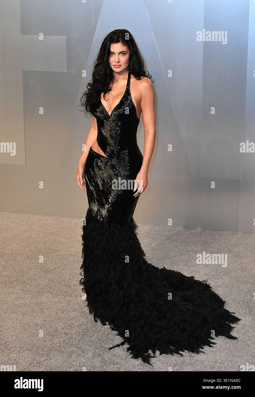 Kylie Jenner attends the 2026 Vanity Fair Oscar Party at Los Angeles County  Museum of Art on March 15, 2026 in Los Angeles, California. Photo: C  Flanigan/imageSPACE /MediaPunch Stock Photo - Alamy