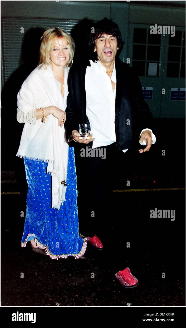 17 Sep 1999, London, England, UK - Ronnie Wood, Jo Wood leaving
