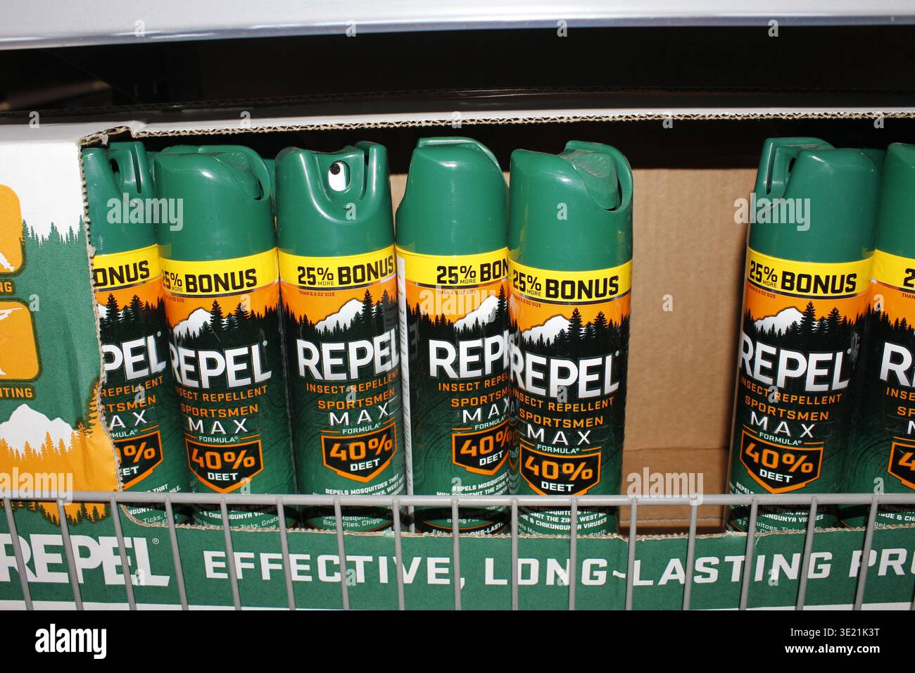 Bug spray shelf hi-res stock photography and images - Alamy