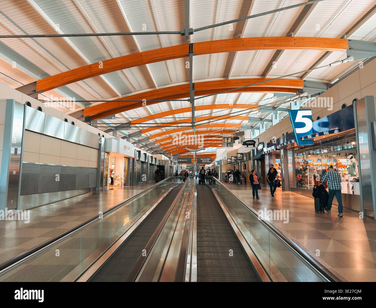 Terminal 8 Raleigh Modern airport terminal interior hi-res stock photography and images ...