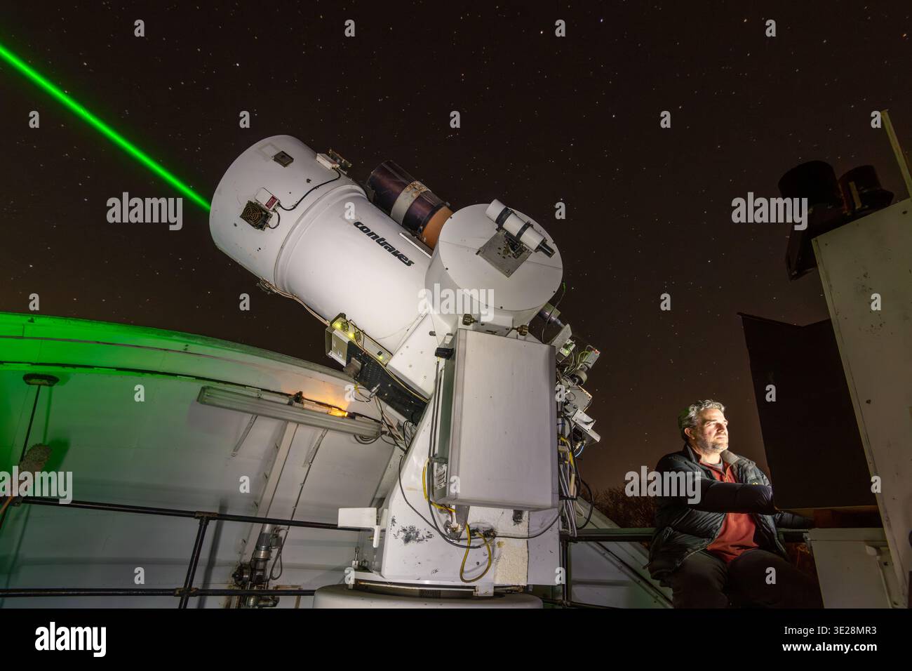 Gravity measuring stations hi-res stock photography and images - Alamy