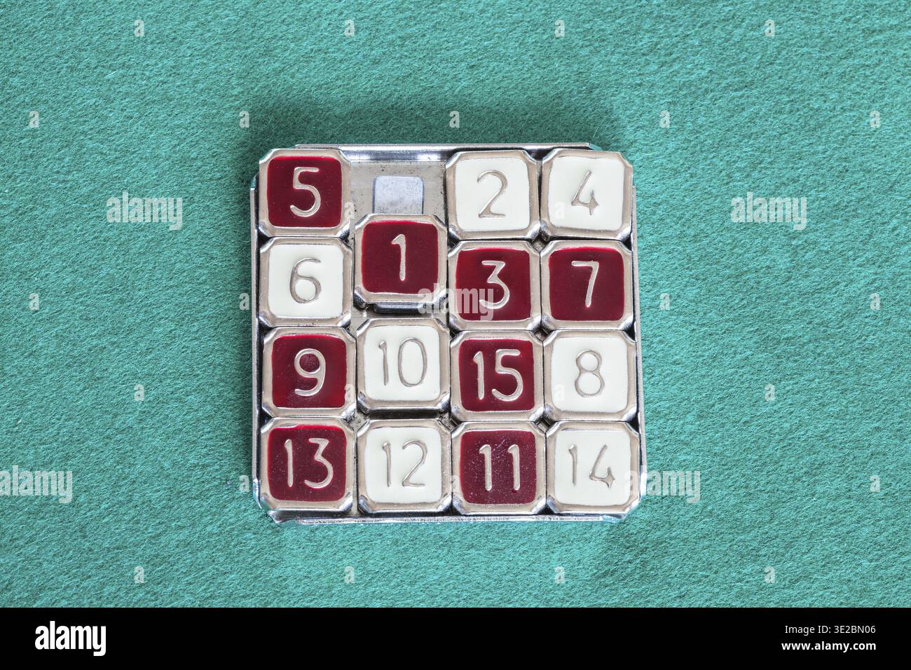 place to stock up on tobacco crossword clue 15 puzzle hi-res stock photography and images