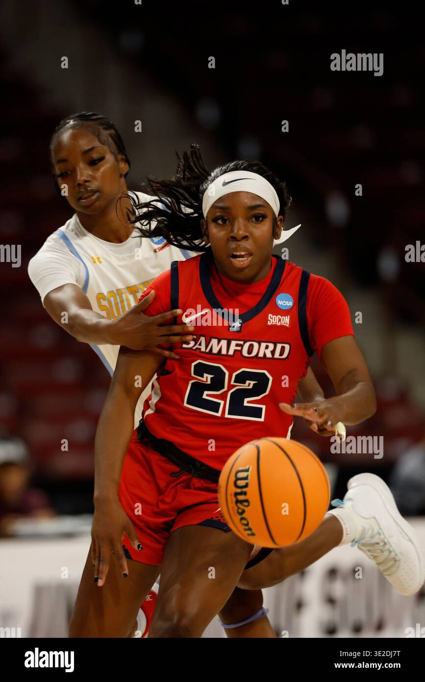 Samford guard Sierra Godbolt (22) drives against Southern University ...