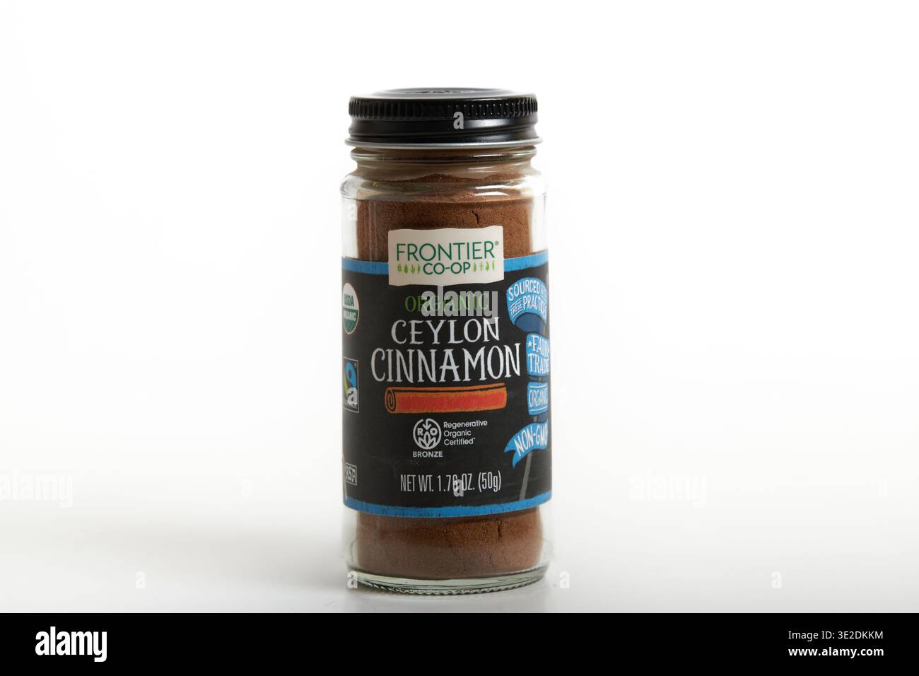 Organic Ceylon Cinnamon, Fair Trade Certified. Co-OP Grown in SRI LANKA! Stock Photo