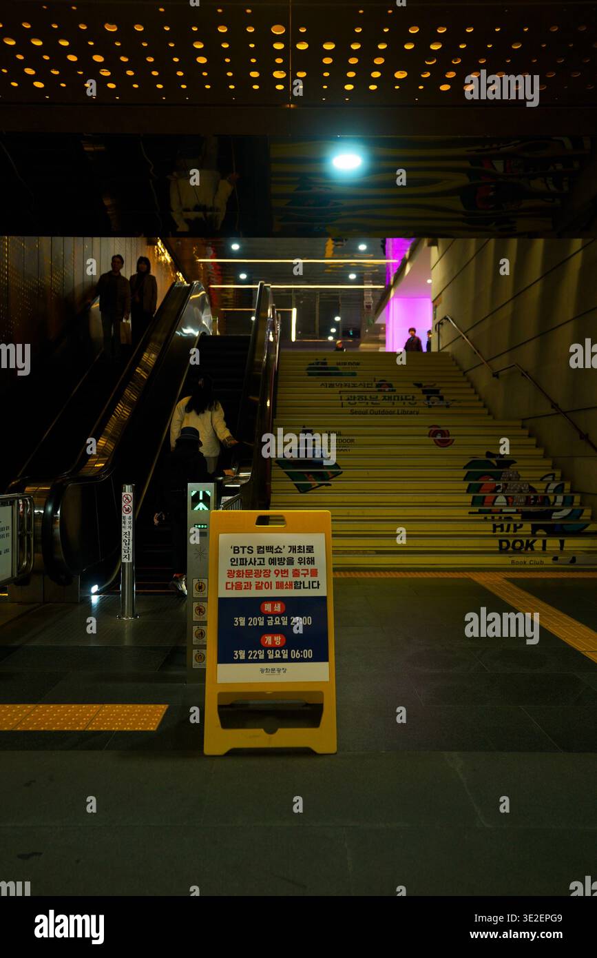 Sign warning tourists of crowd control ahead of a free BTS concert in Seoul, South Korea Stock Photo