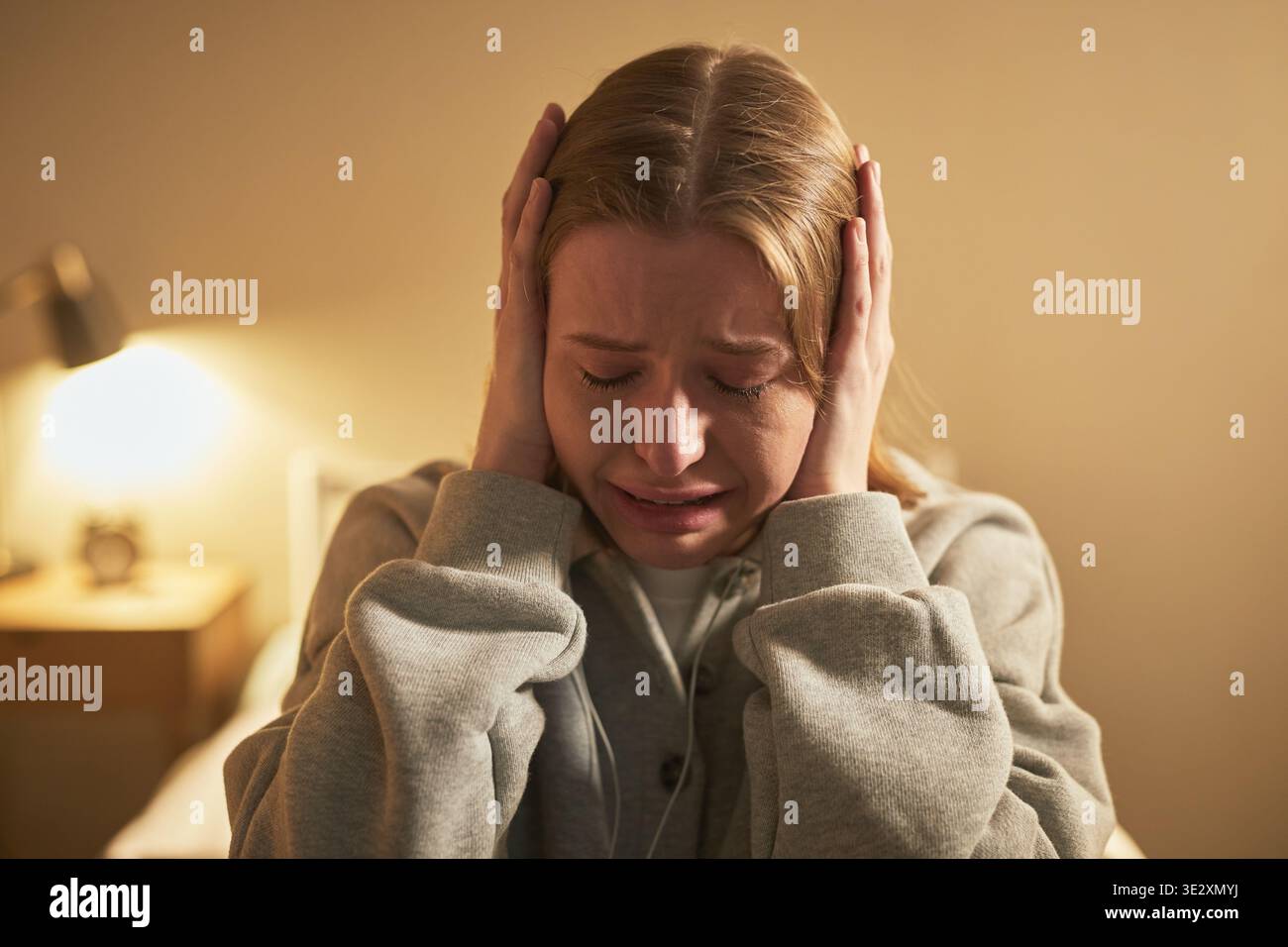 Cry eyes hi-res stock photography and images - Alamy