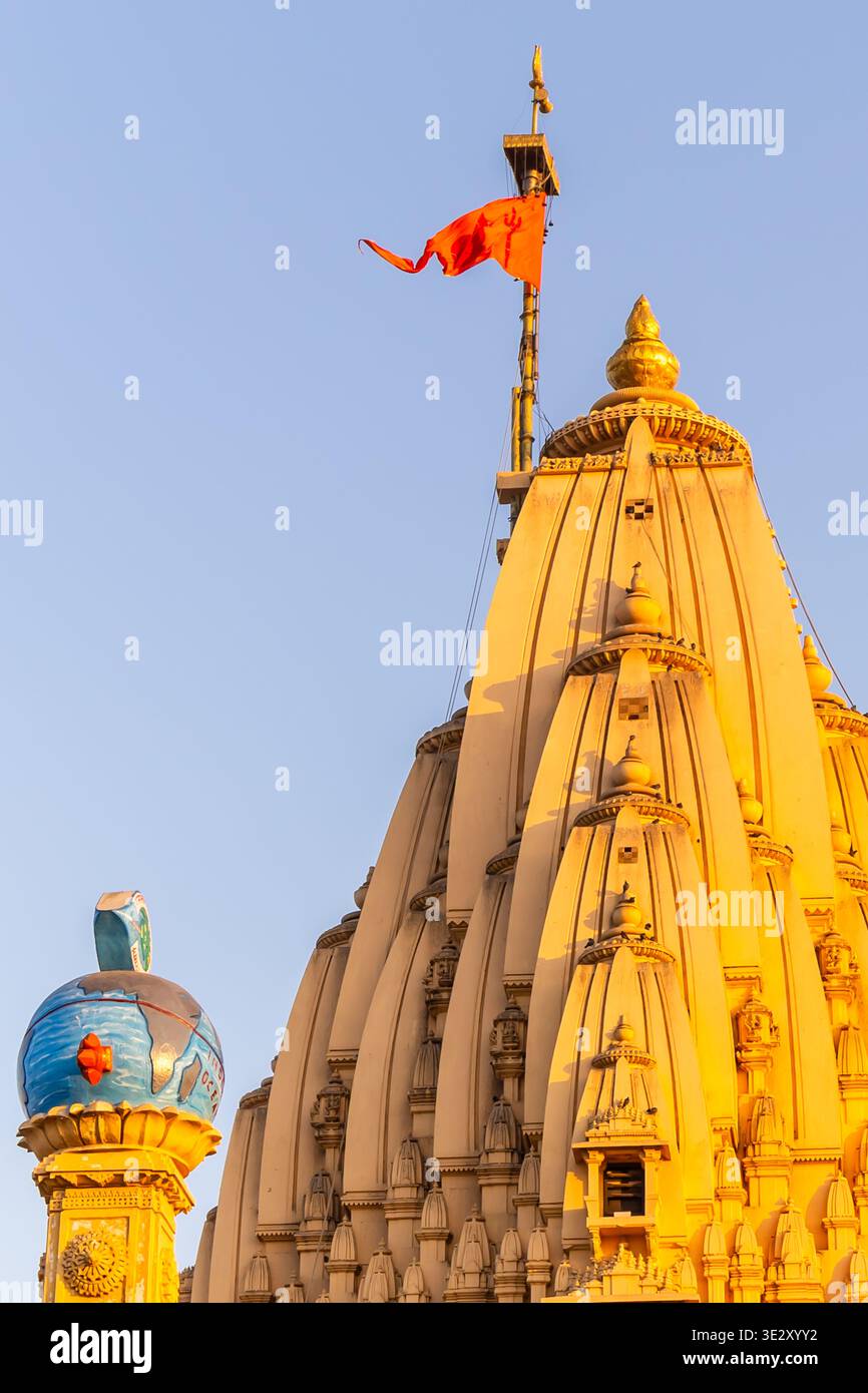 Somnat Somnath jyotirlinga temple architecture illuminated hi-res stock ...