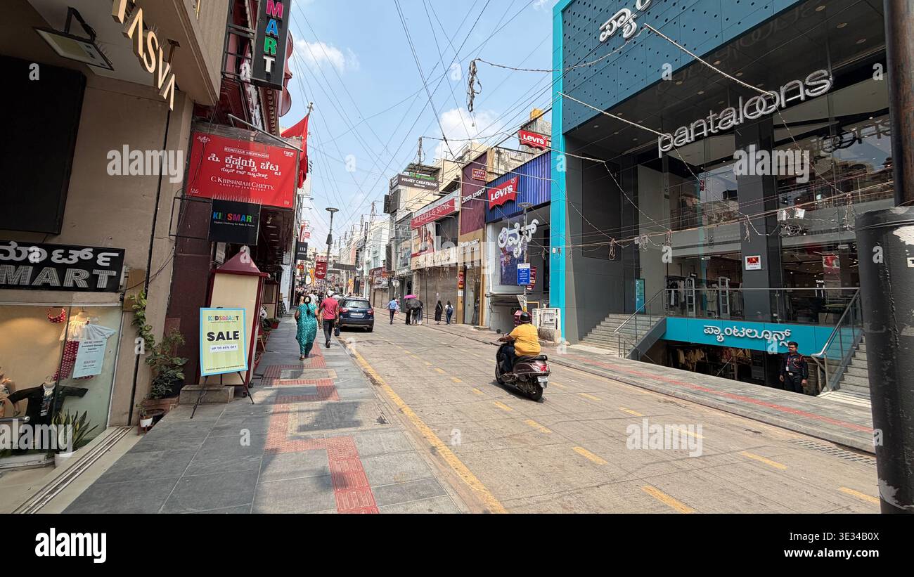 Commercial street in bengaluru hi-res stock photography and images - Alamy