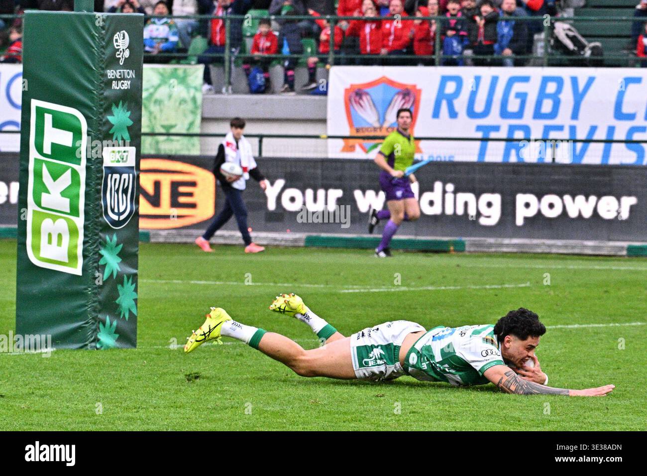 Try of Jacob Umaga ( Benetton Rugby Stock Photo - Alamy