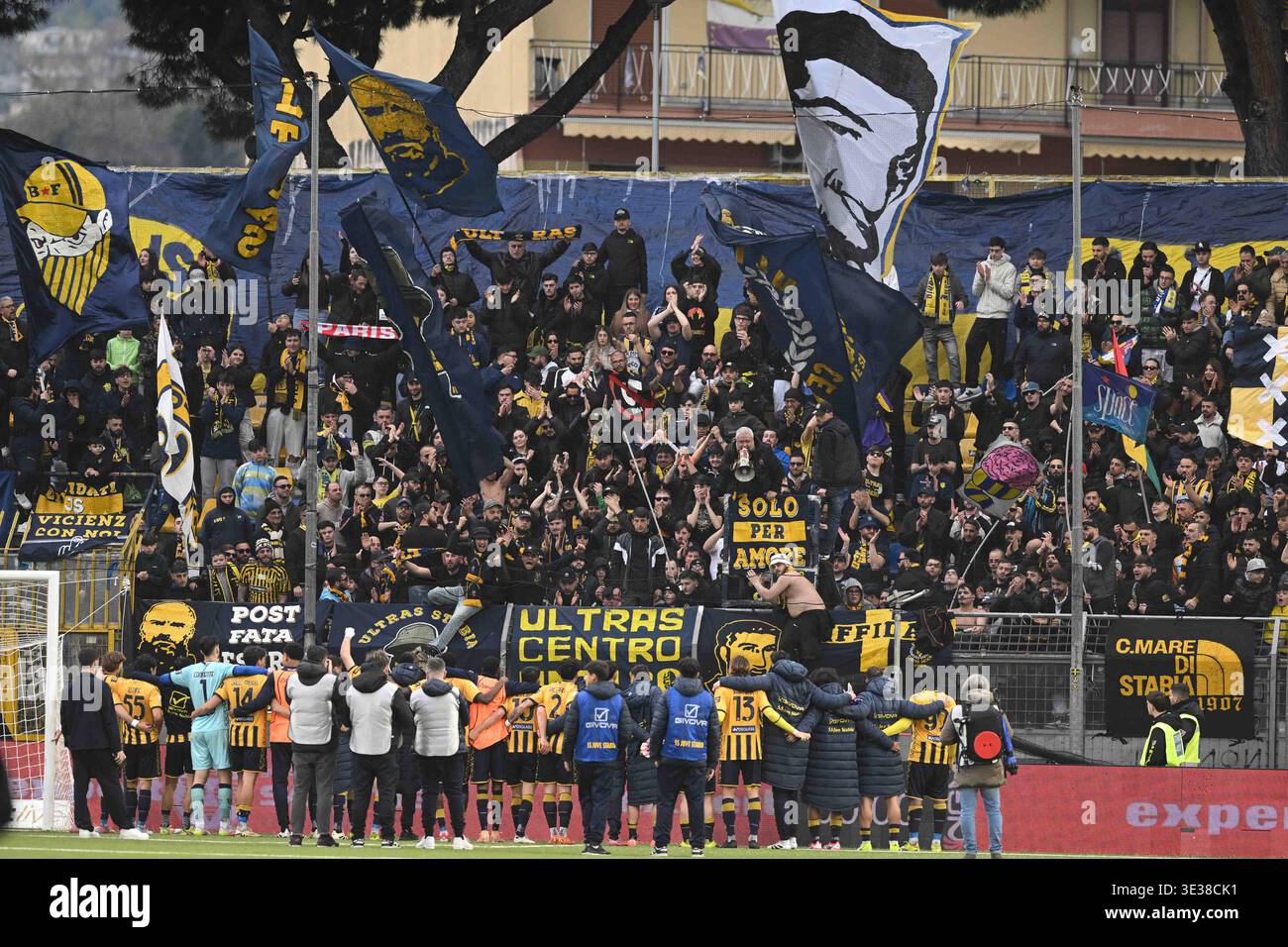 Castellamare di Stabia, Italy , 21 March 2026 supporter Juve Stabia during the Serie BKT match between SS Juve Stabia vs Spezia Calcio :Agostino Gemito/ Alamy Live News Stock Photo