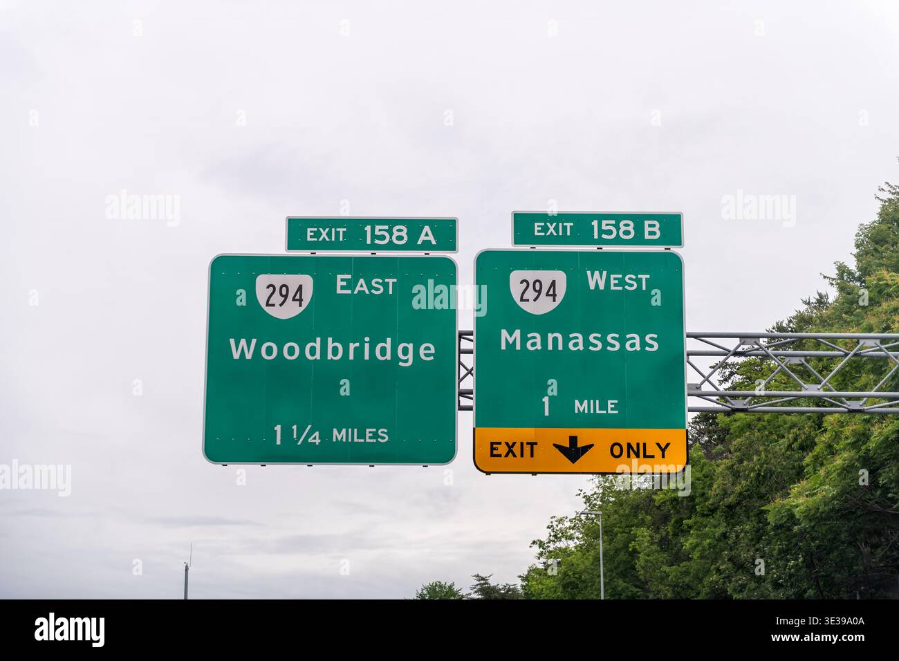 Going my way! SSP サイン 五等分 43-EY0625-28C Virginia highway i95 interstate express exit sign closeup for