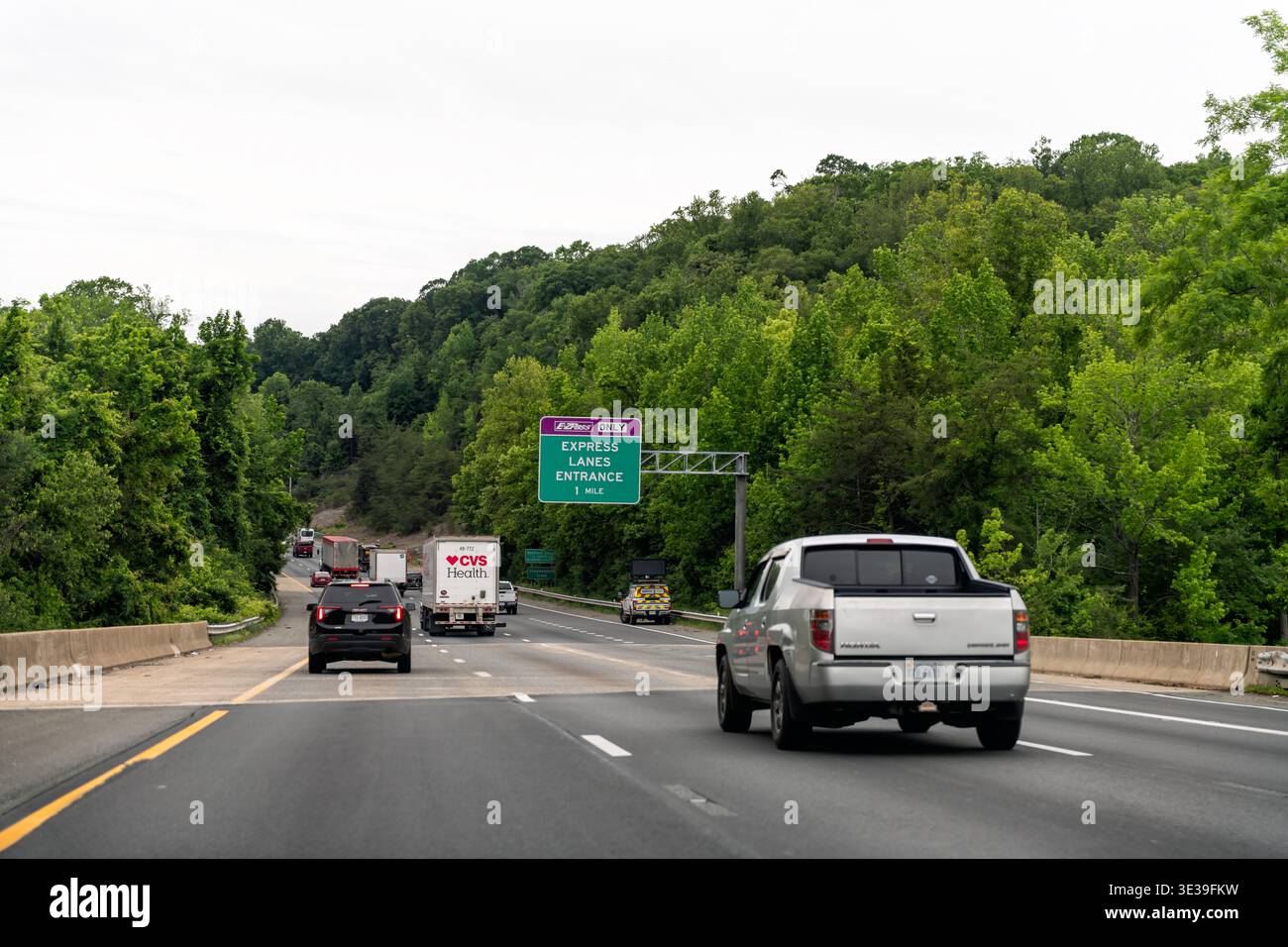 Dc Exit Quantico, USA - May 27, 2025: Virginia toll road highway exit sign by ...