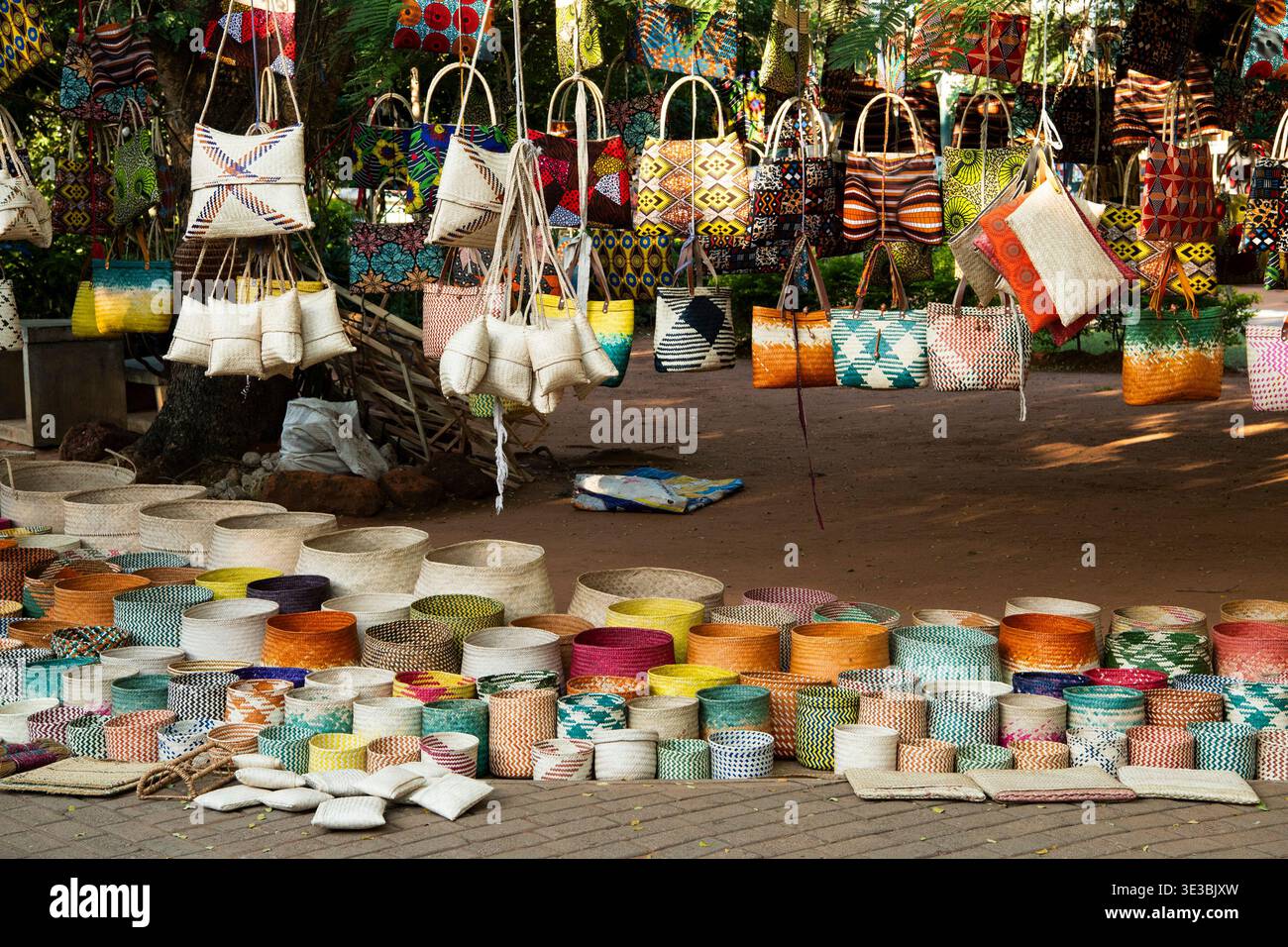 Mozambican crafts hi-res stock photography and images - Alamy