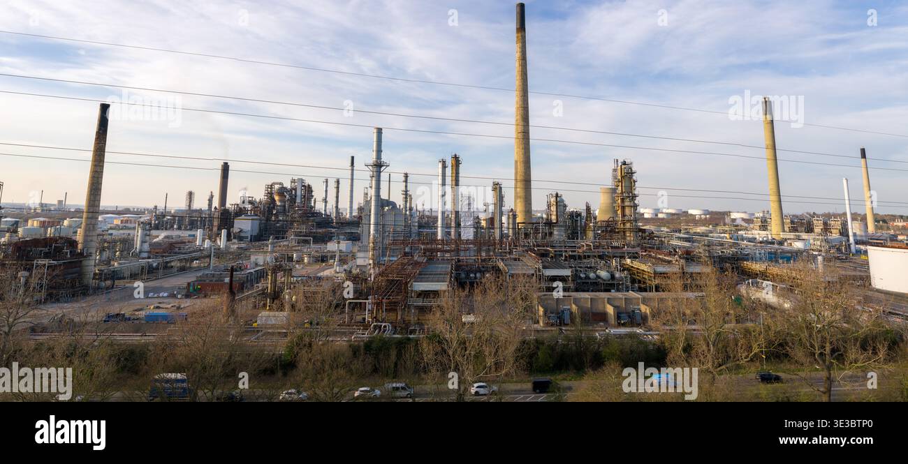 Aerial View of Stanlow Oil Refinery and Power Lines, England, UK Stock ...