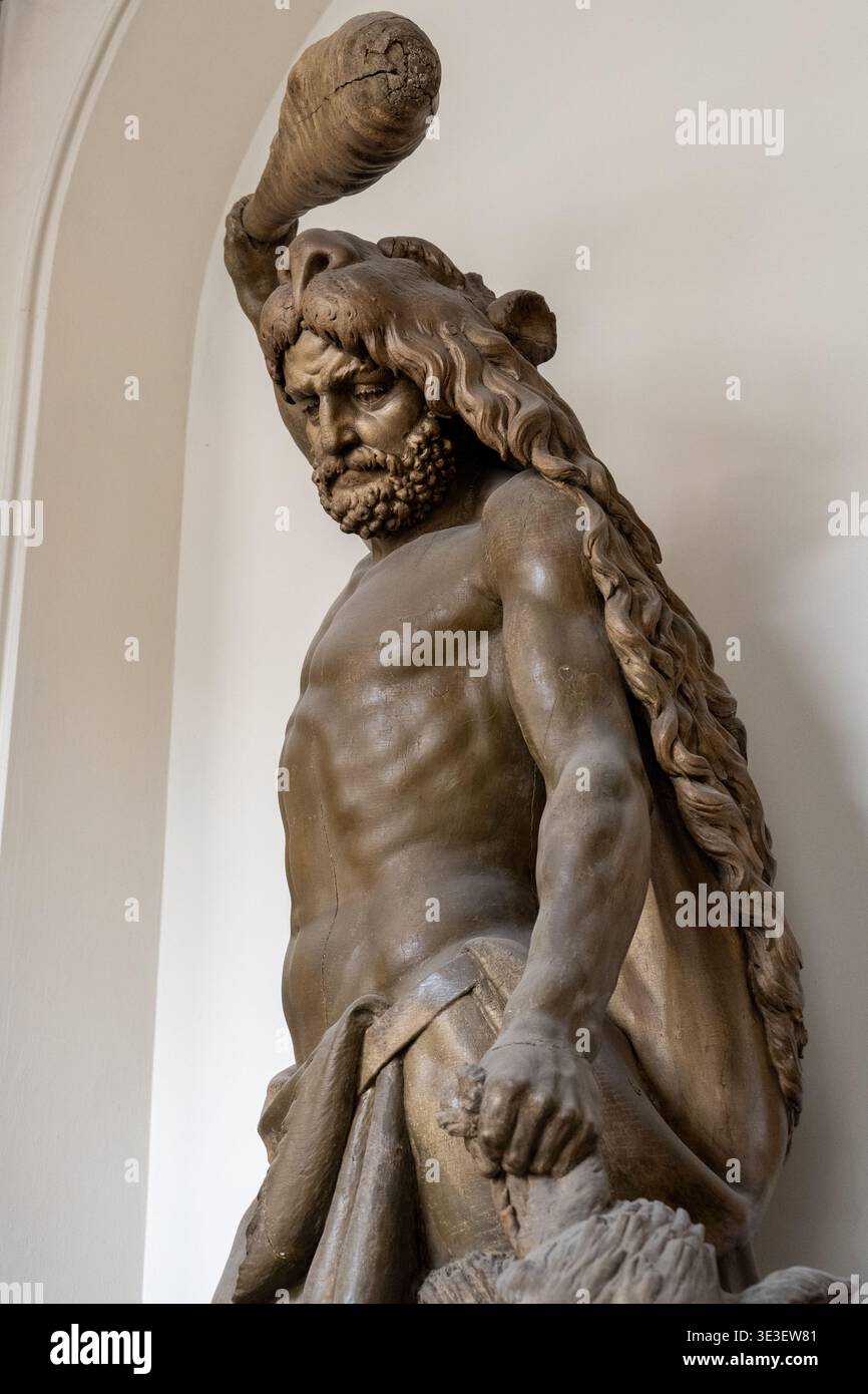 Bearded hercules hi-res stock photography and images - Alamy