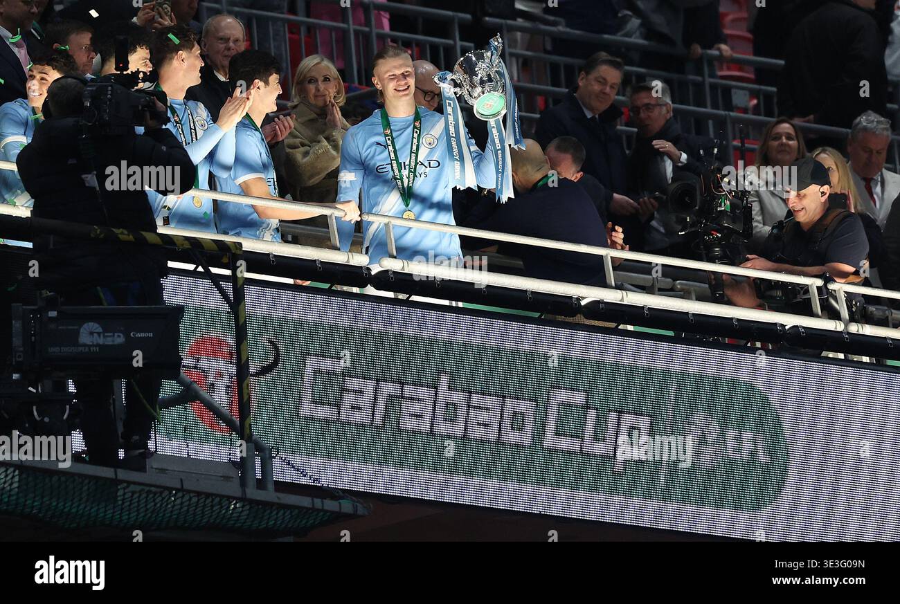 London UK 22nd March, 2026 : Manchester City's Erling Haland holds the ...