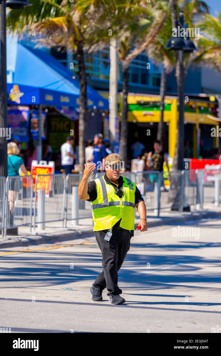 Security Watch Spring Break Fort Lauderdale, FL, USA - March 22, 2026: Security crossing guard on ...