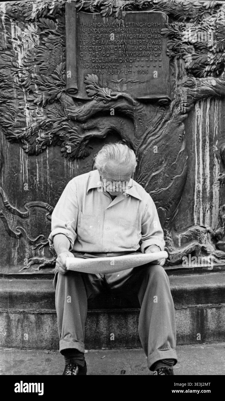 1960s elderly man Black and White Stock Photos & Images - Alamy