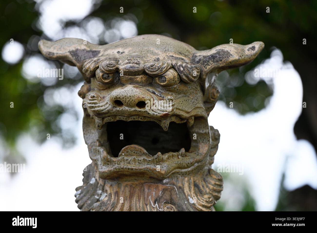 Naha okinawa japan shisa statue hi-res stock photography and
