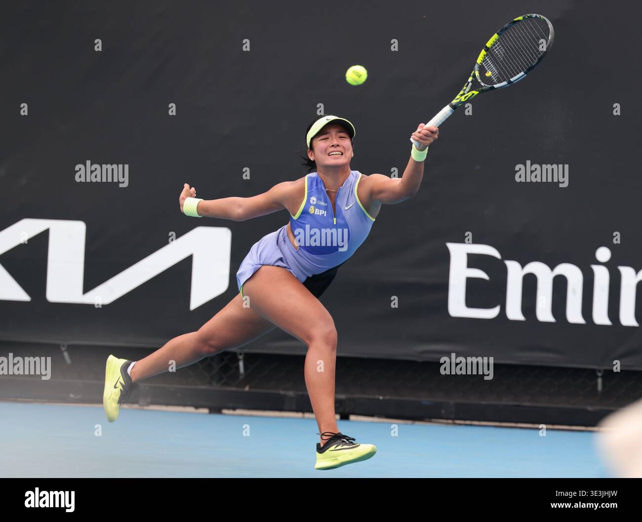 Alexandra eala in action hi-res stock photography and images - Alamy