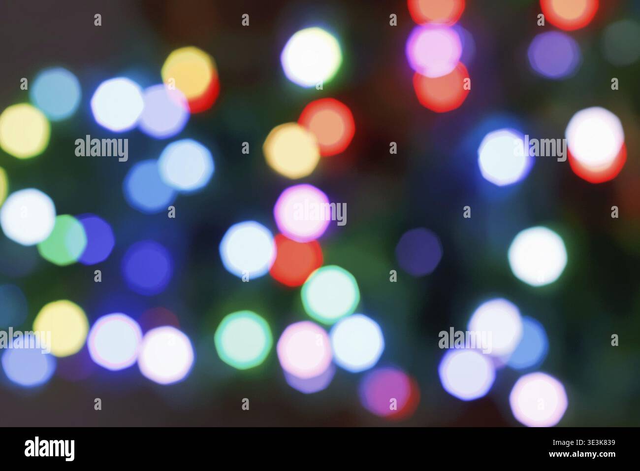 Blurry light spots on dark hi-res stock photography and images - Alamy