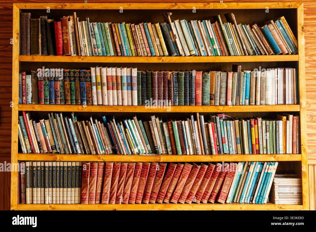 1950s library books hi-res stock photography and images - Alamy