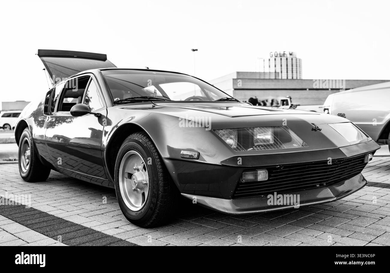 Renault alpine a310 v6 hi-res stock photography and images - Alamy