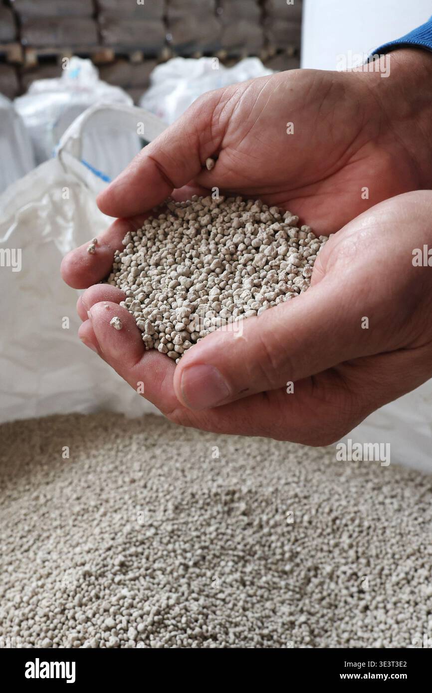 Fertilizer bag nitrogen hi-res stock photography and images - Page 3 - Alamy