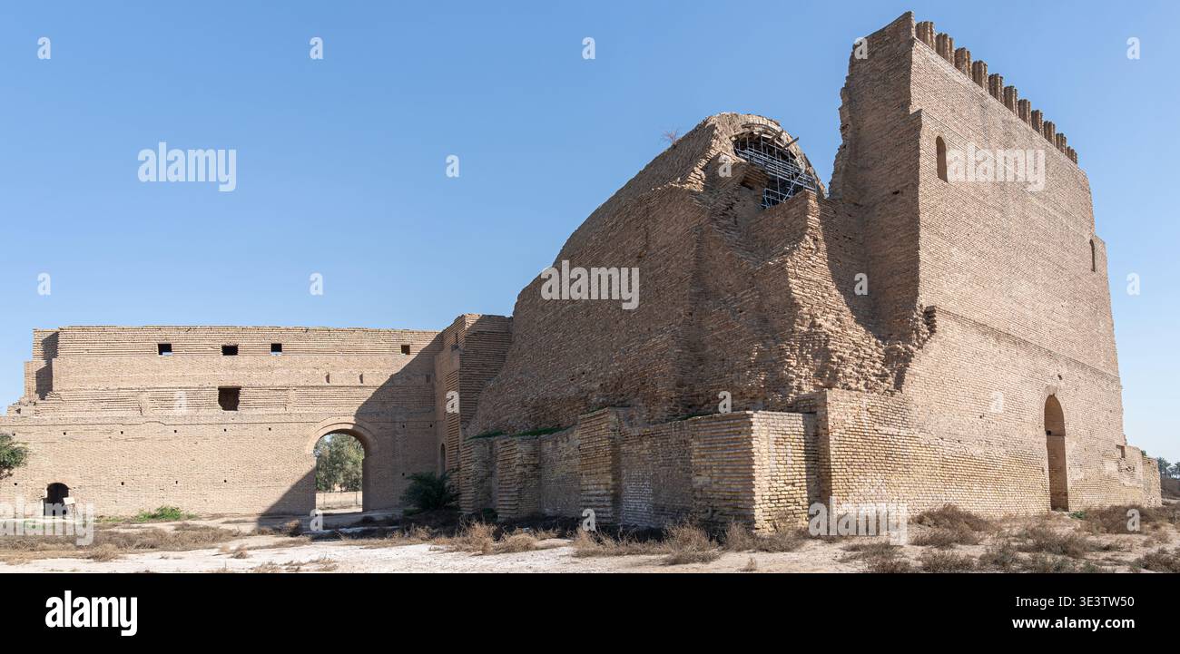 Persian monumental architecture hi-res stock photography and images - Alamy