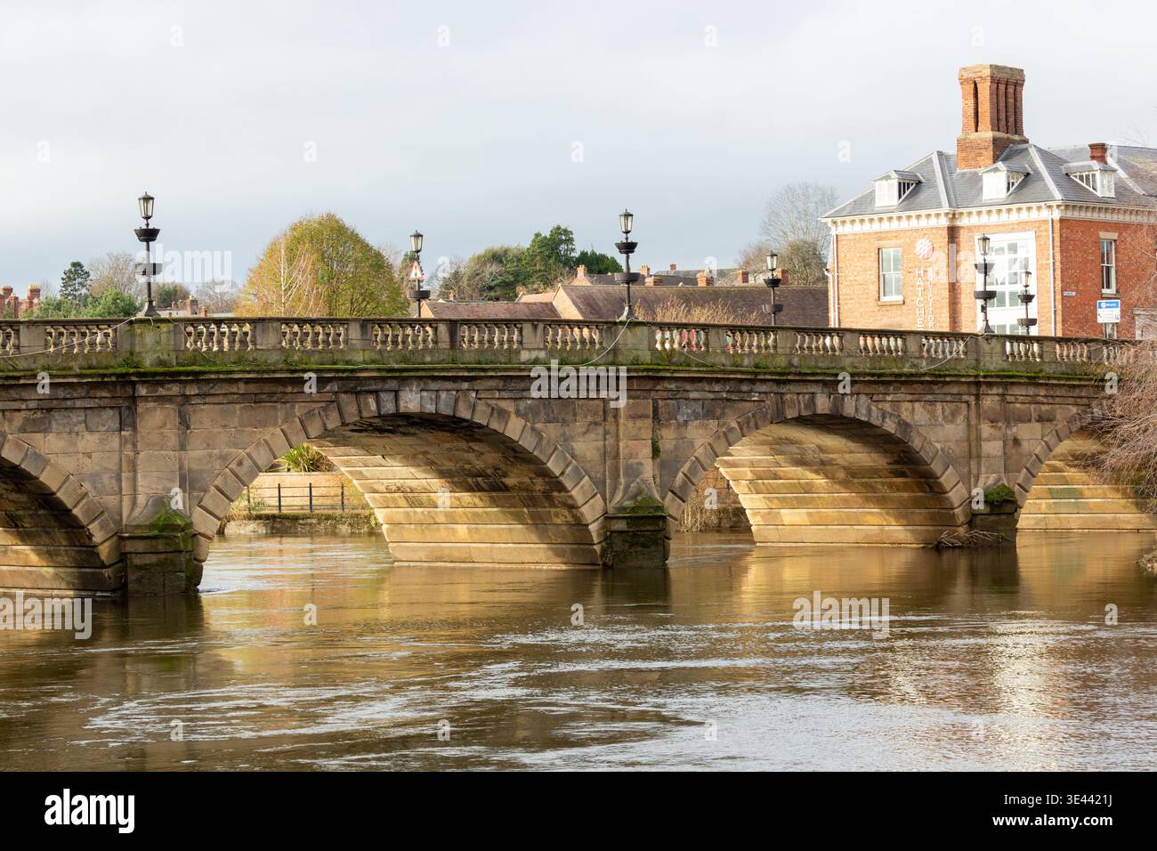 The Welsh Bridge crossing the River Severn in Shrewsbury, Shropshire, England. Stock Photo