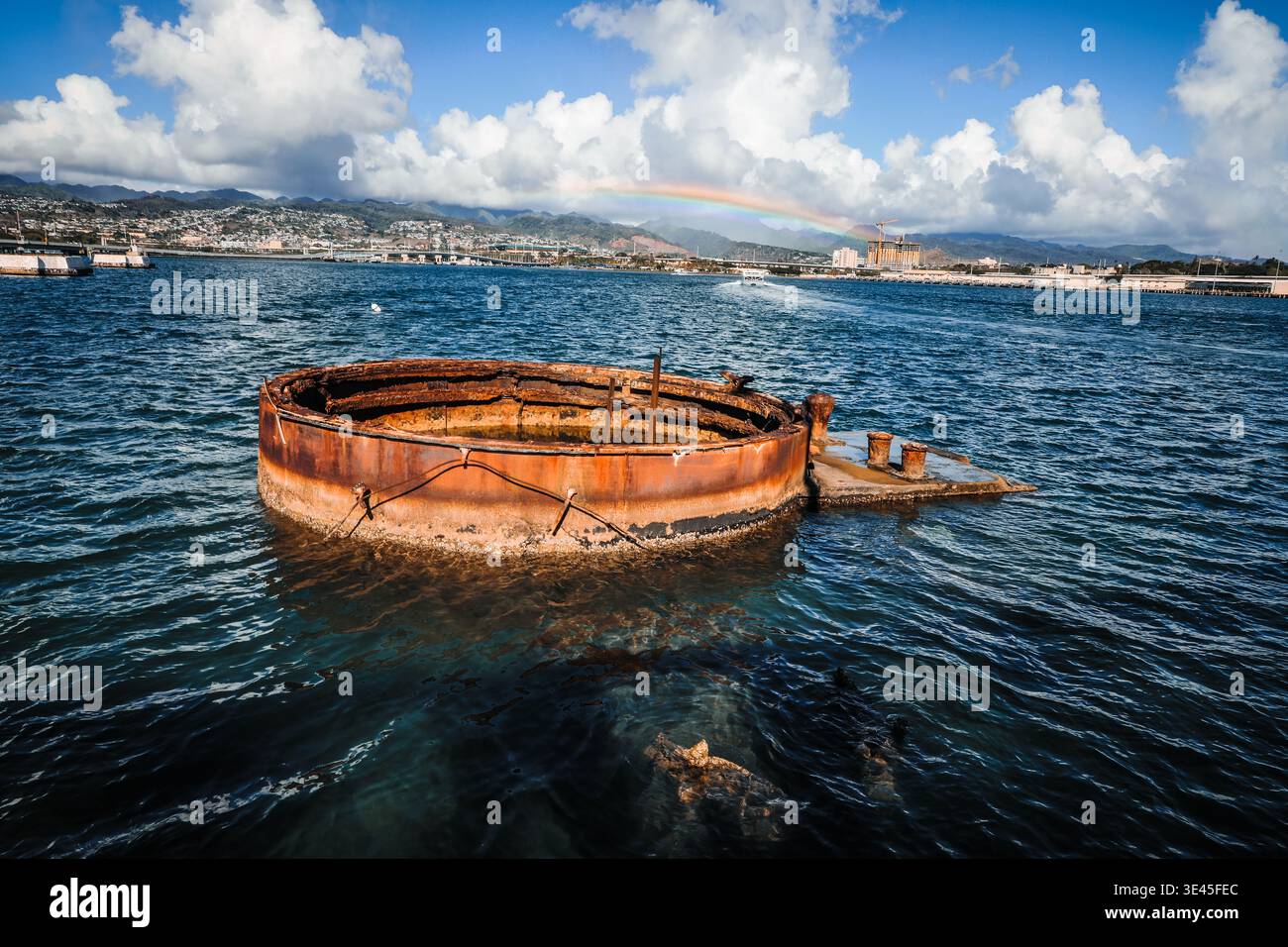 Hawaii oahu pearl harbor uss arizona memorial oil hi-res stock