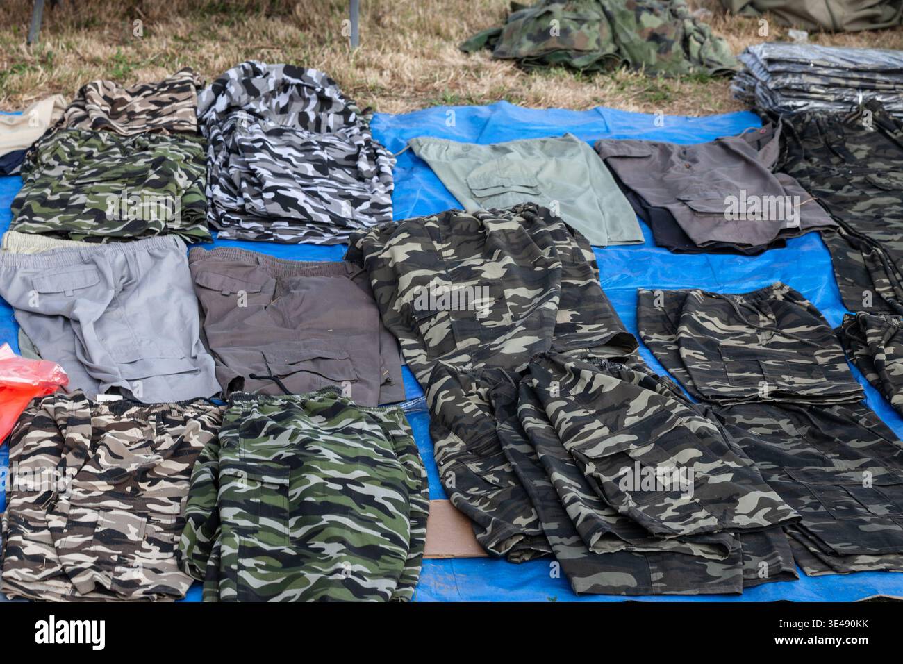 Camouflage army shorts hi-res stock photography and images - Alamy