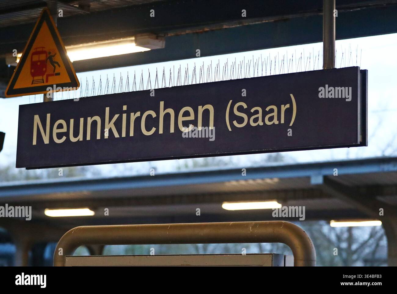 Wirtschaft in Neunkirchen, Saarland 26.03.2026, Wirtschaft v.l ...