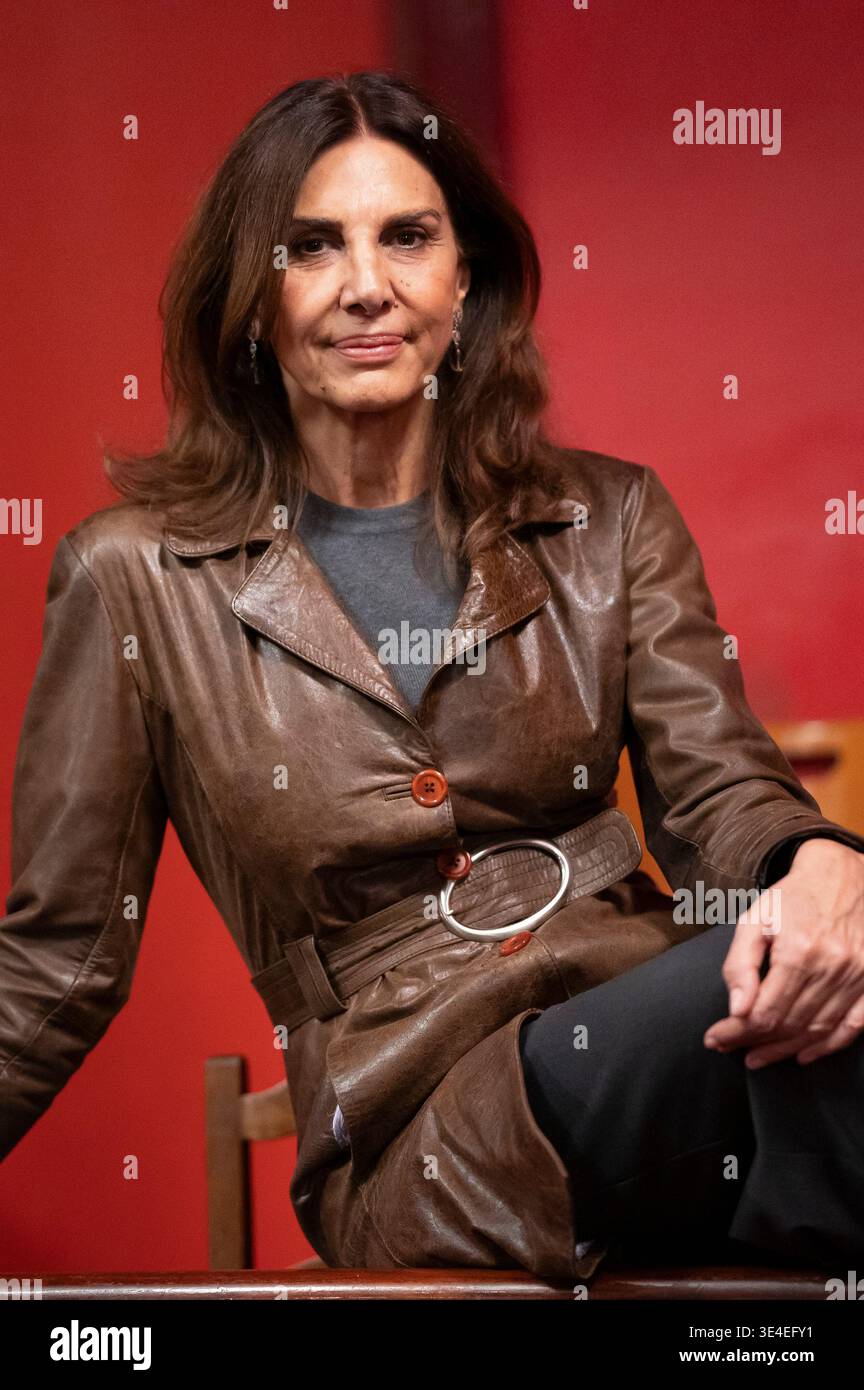actress-pastora-vega-poses-during-presentation-of-genero-de-dudas-at