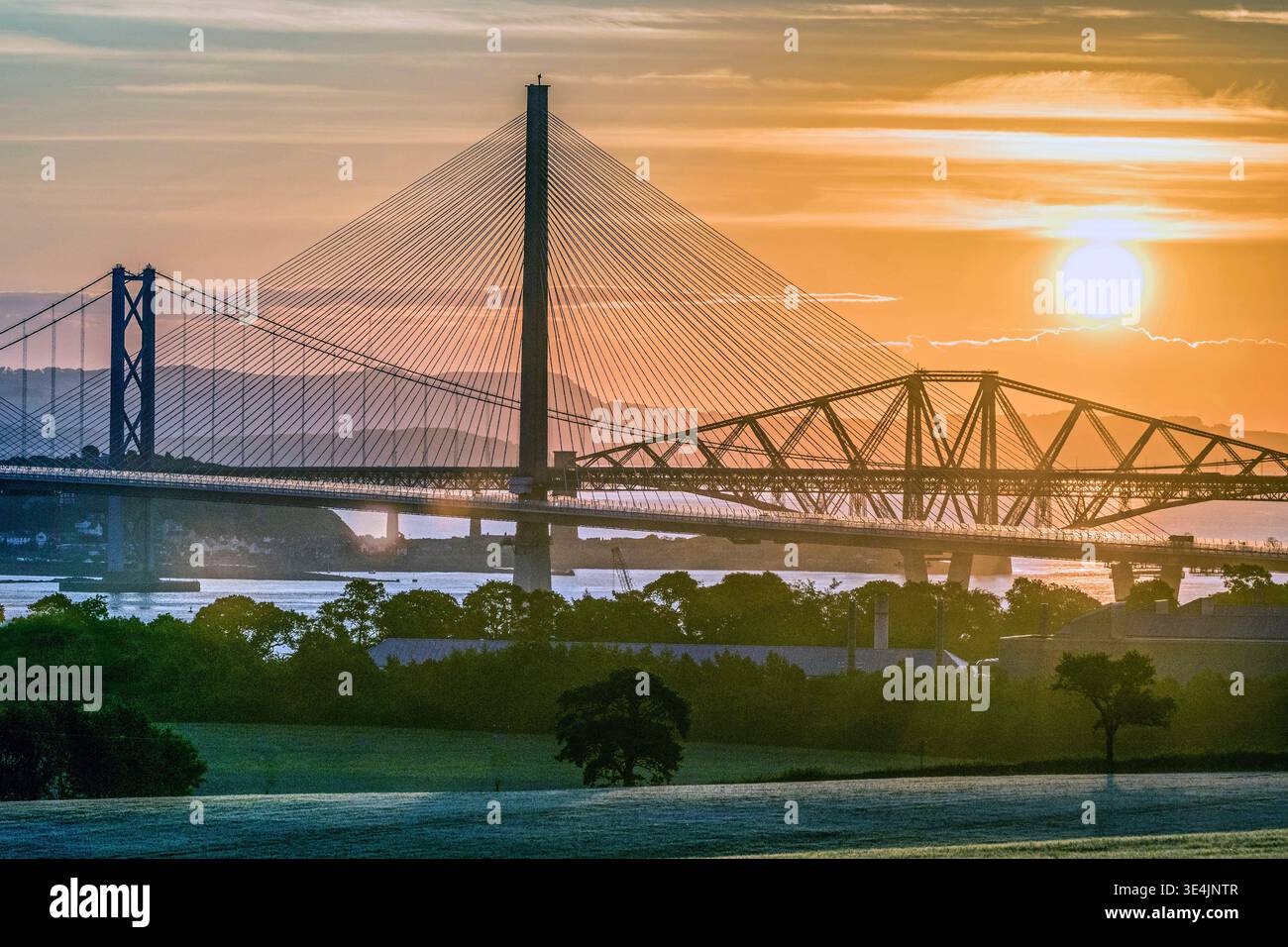 Steel truss bridges hi-res stock photography and images - Alamy