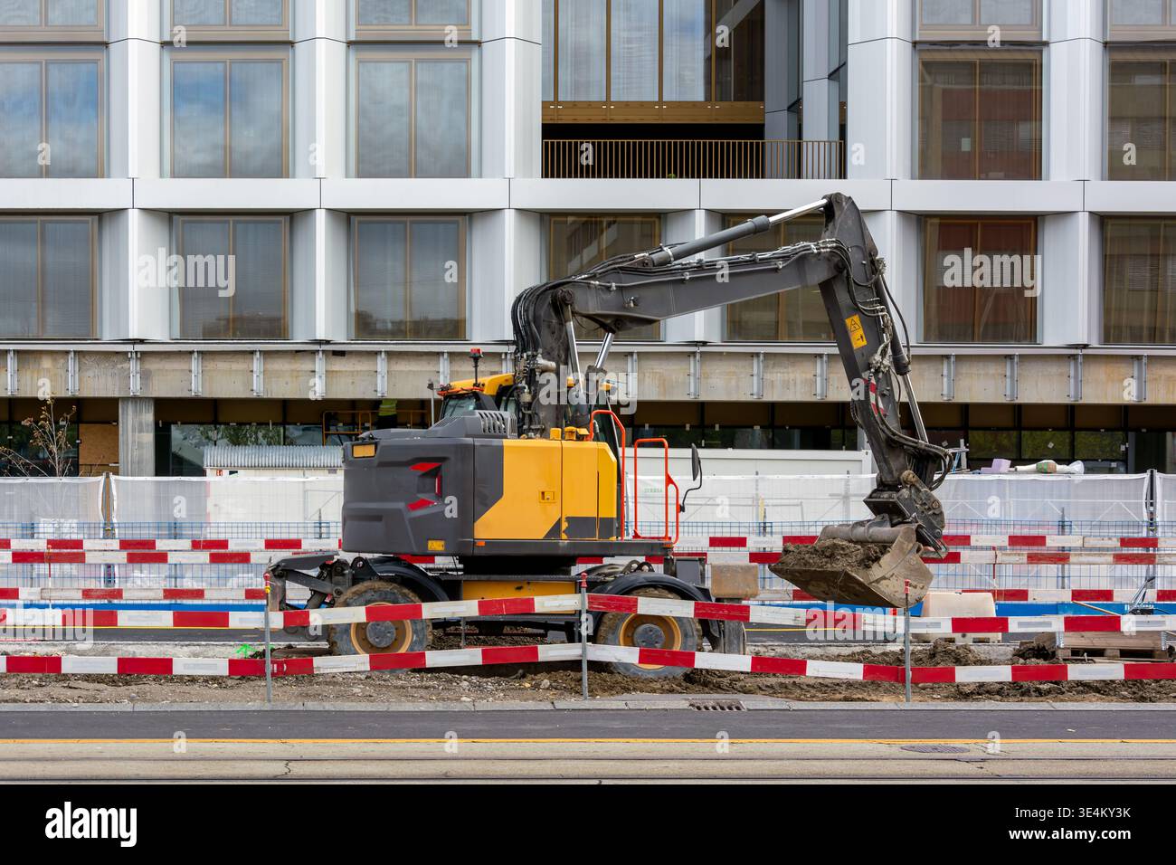 Work area barrier heavy equipment hi-res stock photography and images ...