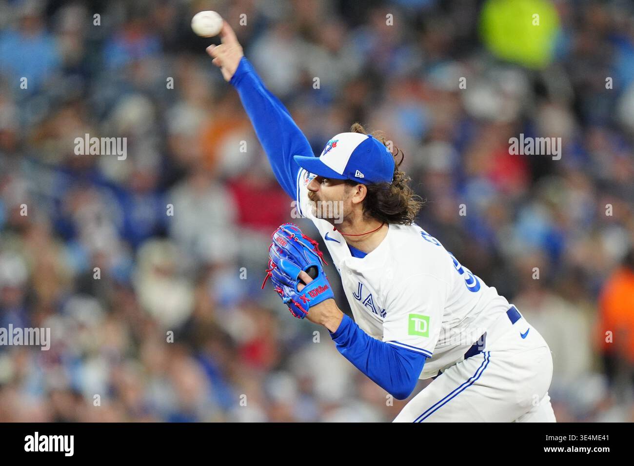 Toronto Blue Jays pitcher Dylan Cease (84) throws during first inning ...