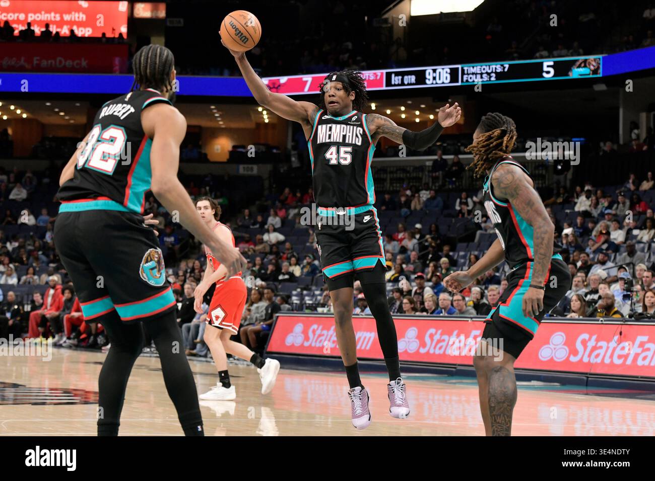 Memphis Grizzlies forward GG Jackson II (45) grabs a rebound in the ...