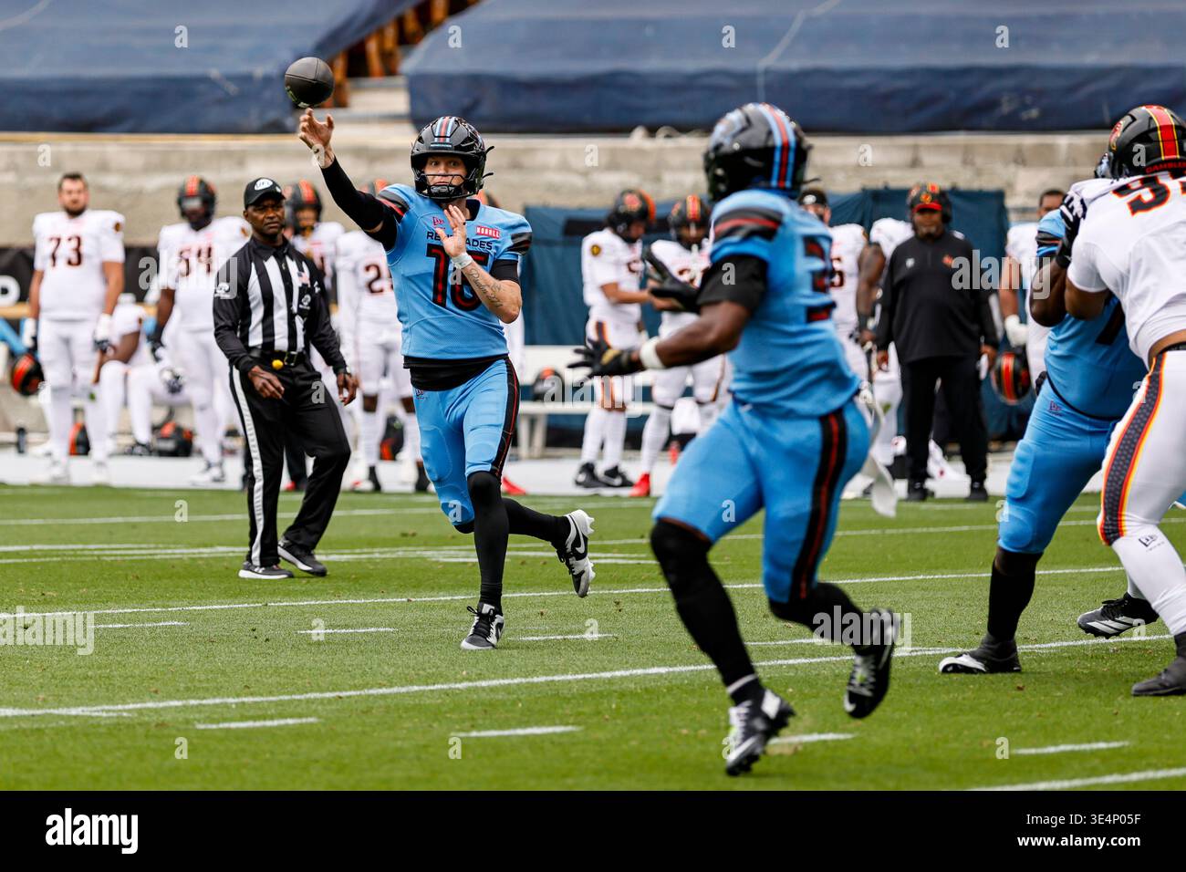 FRISCO, TX - MARCH 28: Dallas Renegades quarterback Austin Reed (16 ...