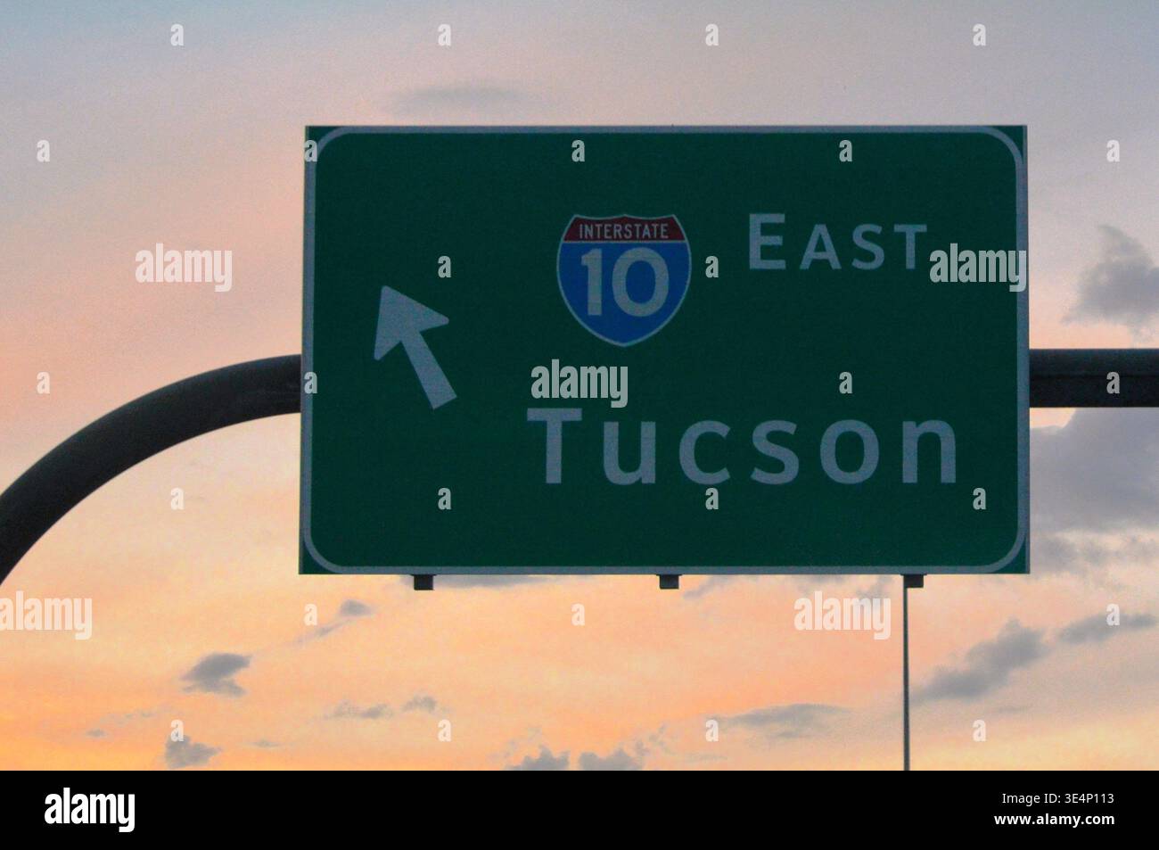 interstate 10 East freeway sign for travel to Tucson from Phoenix