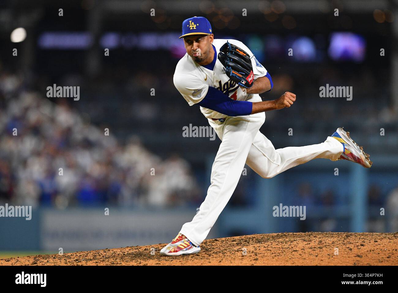 LOS ANGELES, CA - MARCH 28: Los Angeles Dodgers pitcher Edwin Diaz (3 ...