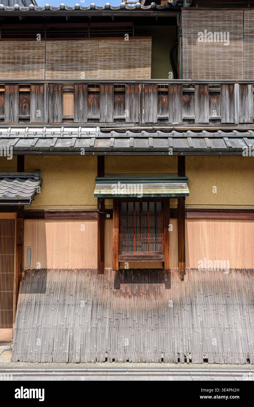 Traditional old Japanese architecture detail Stock Photo - Alamy