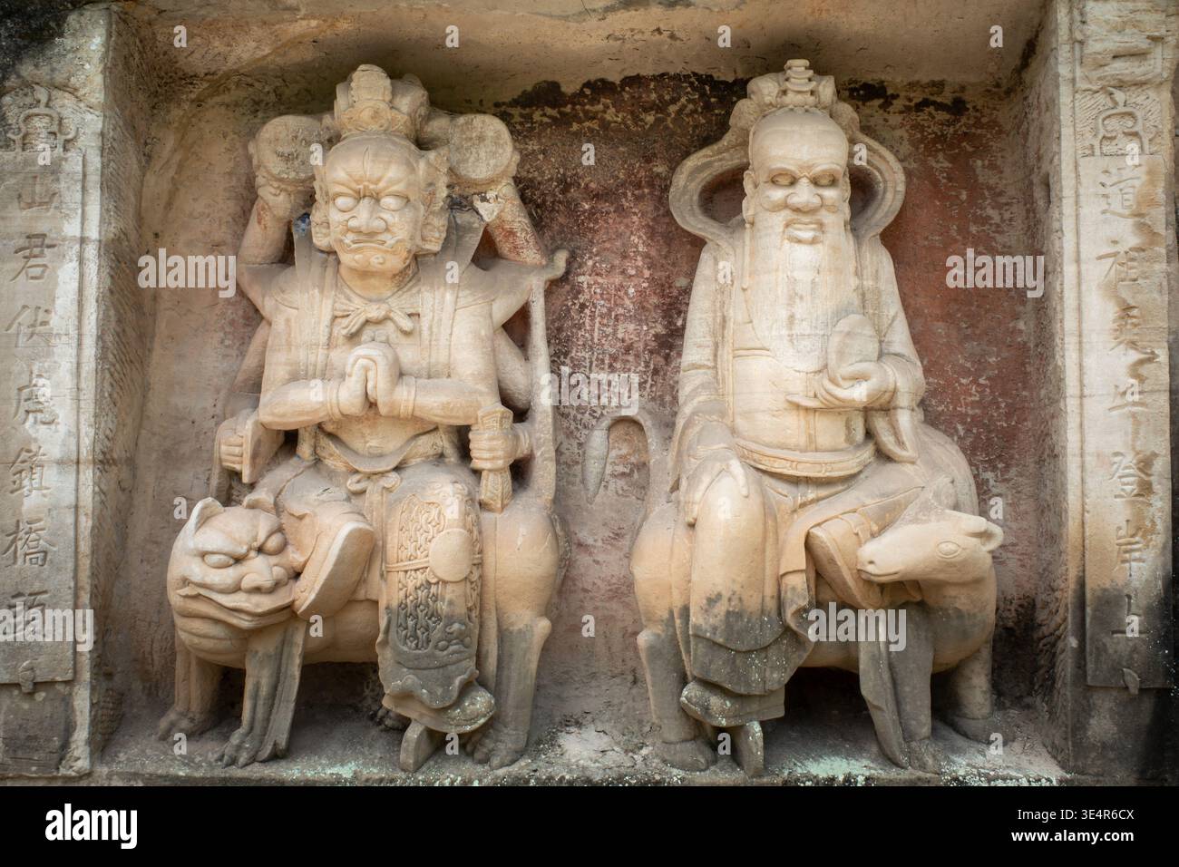 Two deities hi-res stock photography and images - Alamy