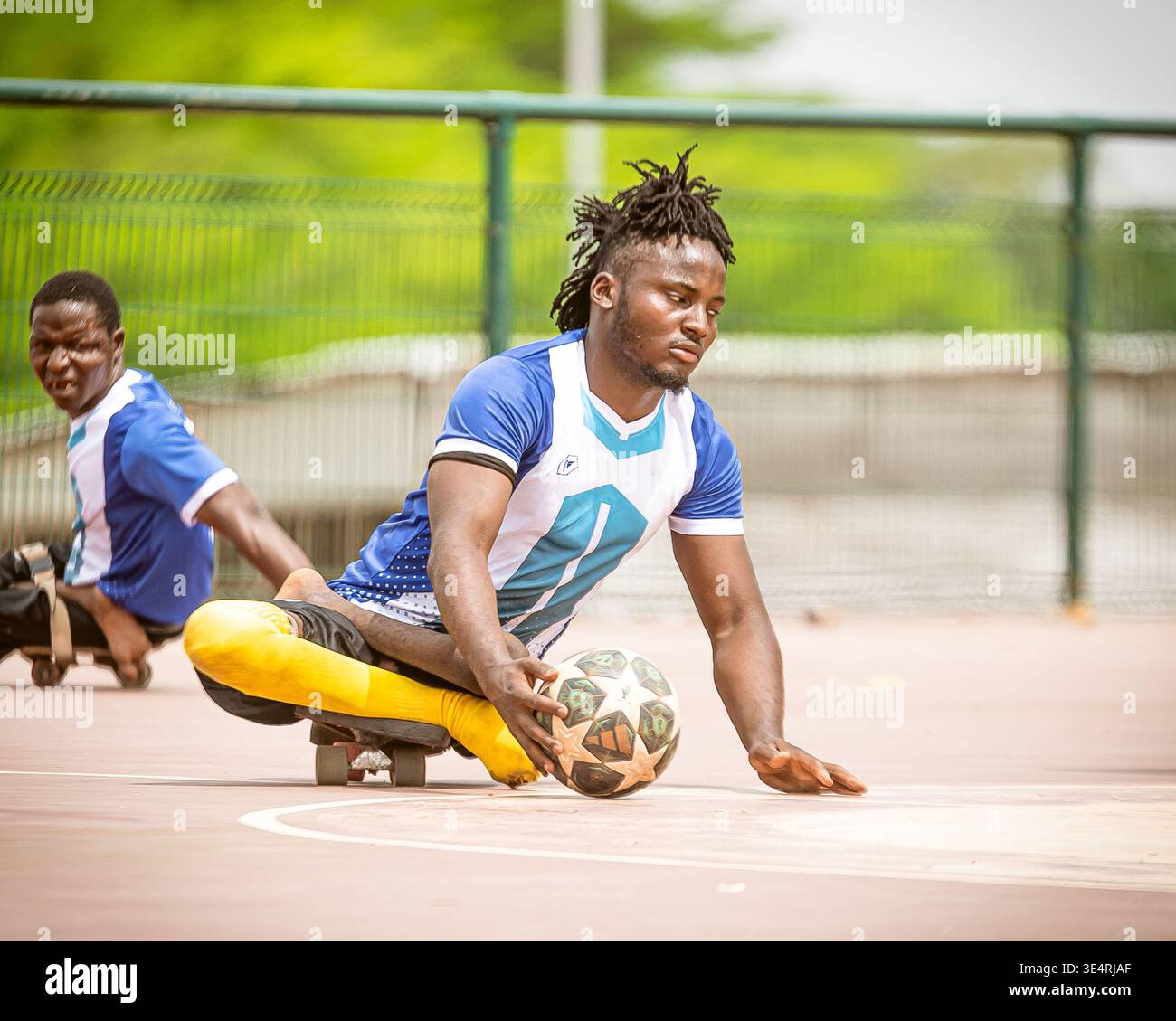 FCT para soccer player in action against Ekiti State Stock Photo - Alamy
