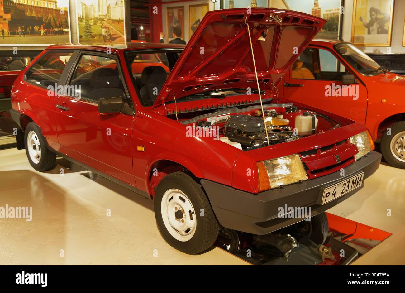 Ussr vaz 2108 car hi-res stock photography and images - Alamy