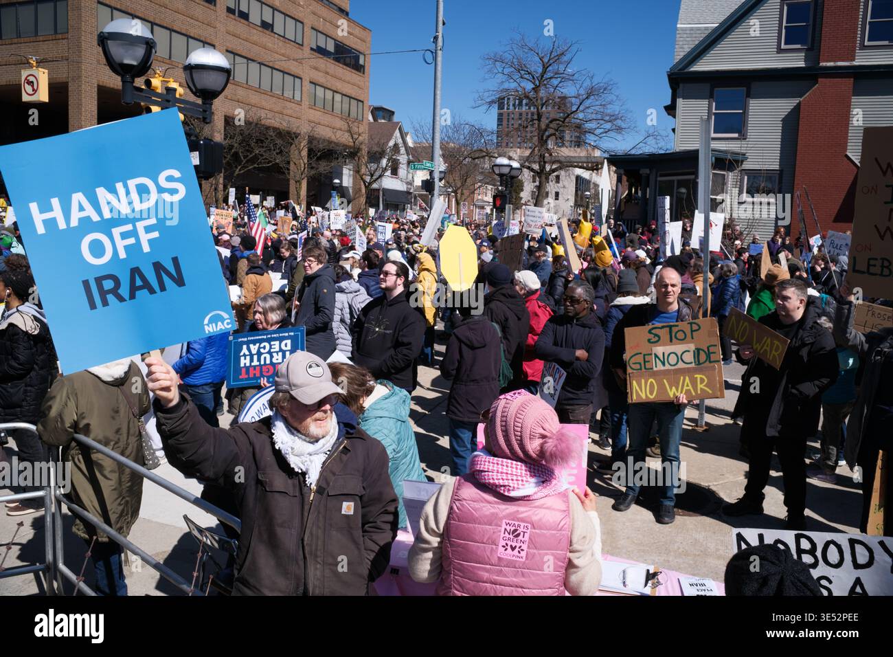 Photo No Kin March No kings day on march 28 2026 hi-res stock photography and images - Alamy