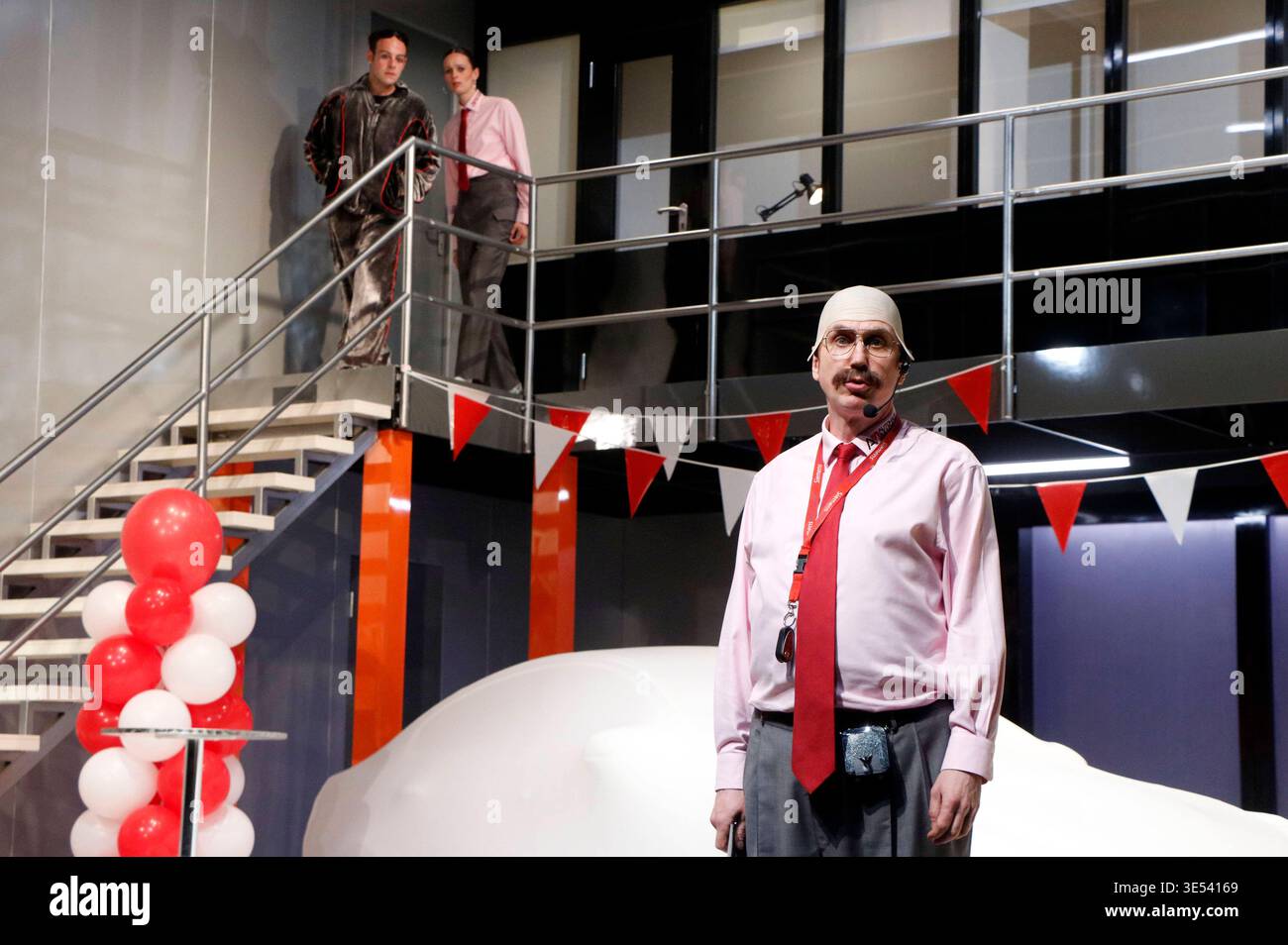 Damir Avdic, Magdalena Lermer und Lars Eidinger bei der Fotoprobe zum ...