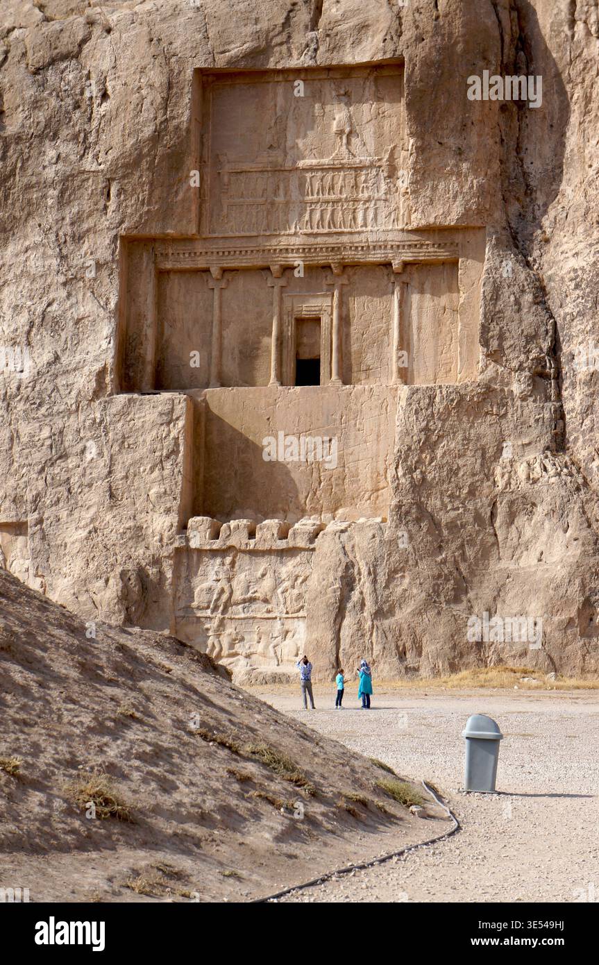Persian monumental architecture hi-res stock photography and images - Alamy