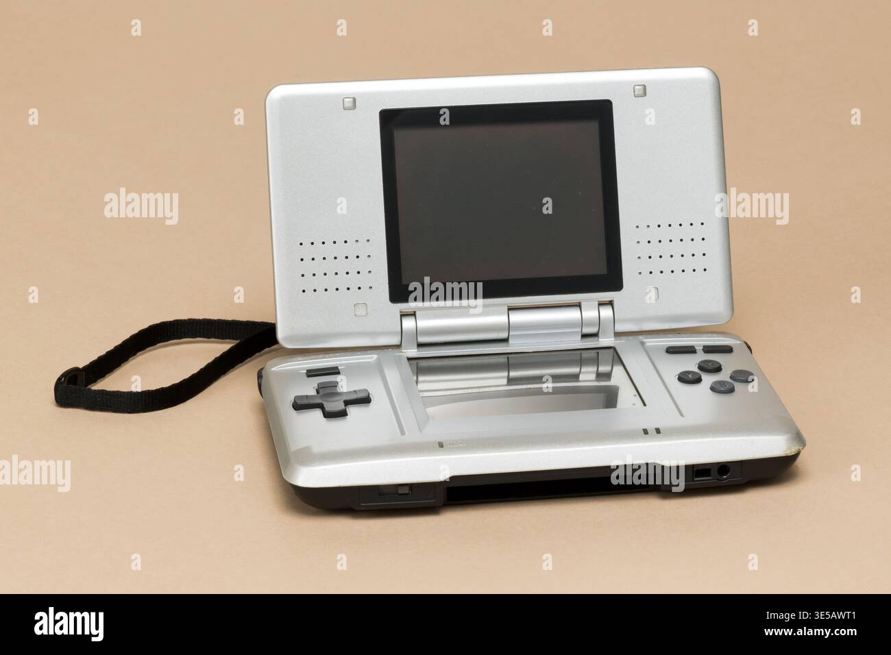 Nintendo ds 2004 hi-res stock photography and images - Alamy